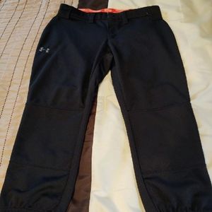 Under armor women's medium black softball pants
